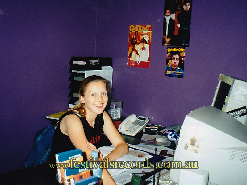 Festival Records Studio Reception Suzanne in 2001 Festival Studio Reception Suzanne