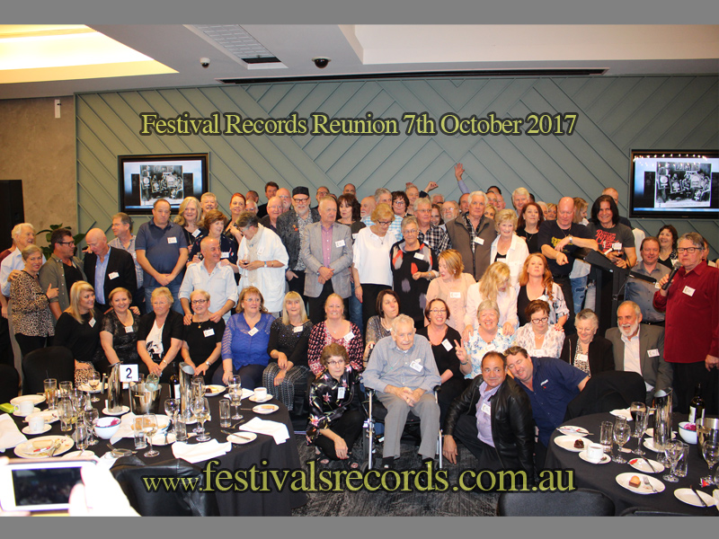 2017 Festival Records reunion group shot MG02181